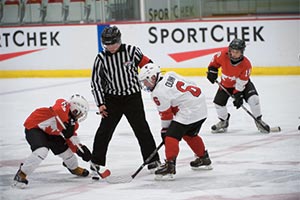 Достаточно ли денег тратит Канада на спорт?