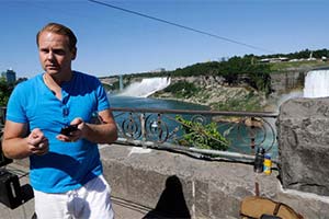 Nik Wallenda пересек Ниагарский Водопад