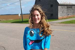 Короткие майки в знак протеста