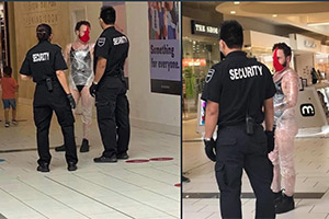 Мужчина обмотался пищевой пленкой и одел на голову трусы