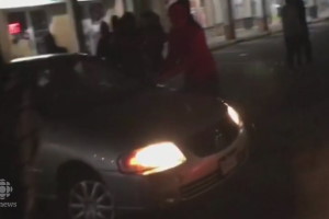 3 подозреваемых в нападениях выдворены из Канады