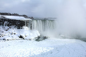 Безработица в Канаде продолжила падать