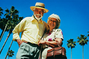 Одинокие пенсионеры могут остаться у разбитого корыта