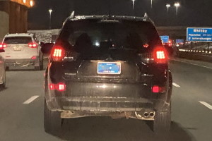 Онтарио проводит проверку невидимости новых номерных знаков