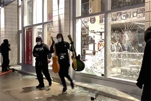 11 арестов после протестов в Монреале