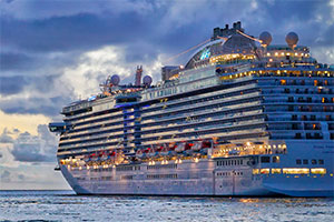 Большие круизные лайнеры запрещены в Канаде до конца октября