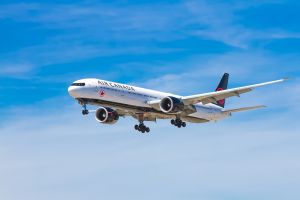 Air Canada сокращает еще 1,500 сотрудников и закрывает 17 маршрутов