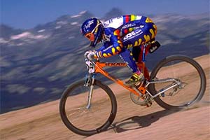 Отдельные линии для велосипедов безопаснее