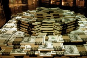 Долги канадцев сократились на 2%