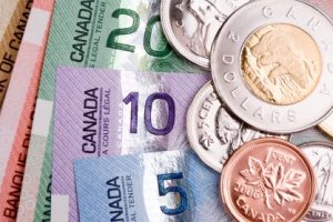 $370к на казино, которого нет 