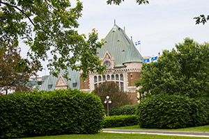 Визы для новых иммигрантов не выдают