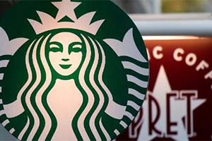 Полиция расследует установку камеры в туалете Starbucks