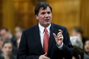 Форд должен сосредоточиться на своей работе