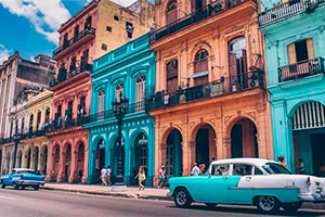 Канадские дипломаты судят Отаву на 28 миллионов