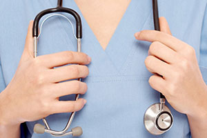 Второму доктору GTA запретили лечить женщин