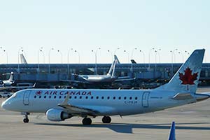 Самолет Air Canada игнорировал команды