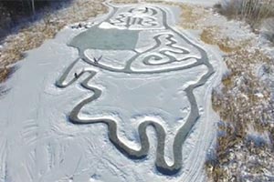 Уникальный каток в виде лабиринта