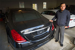 Пара из Ванкувера судиться с Мерседес за то, что их машиной страшно управлять