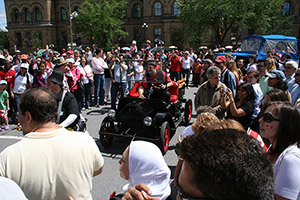 Канадцев уже более 35 миллионов