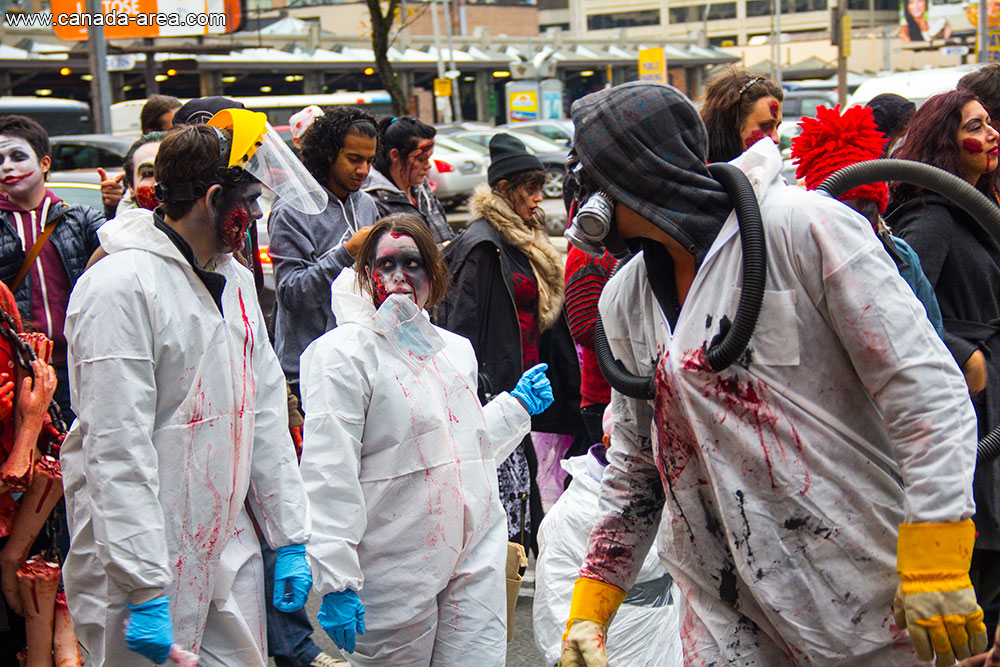 Toronto Zombie Walk 2013 фотография