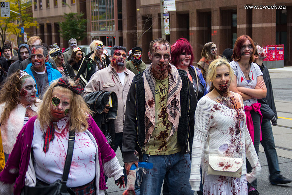 Toronto Zombie Walk 2013 фотография