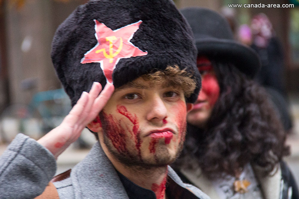 Toronto Zombie Walk 2013 фотография