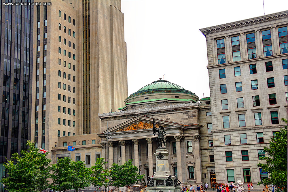 Площадь перед Notre Dame