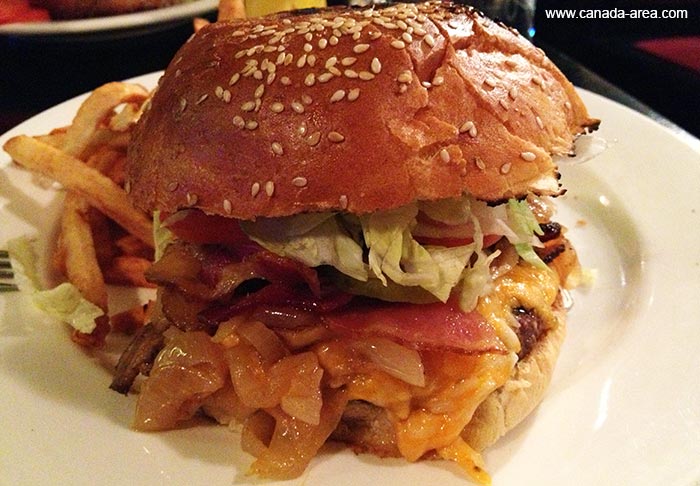 Канадский гамбургер